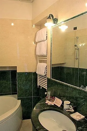Coppede' מלון 3*